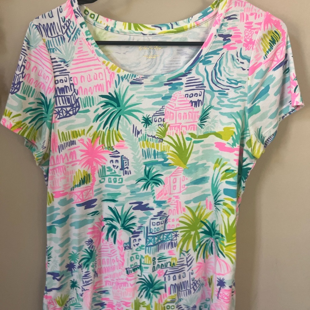 Lilly Pulitzer short sleeve t size L